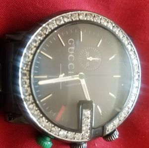 GUCCI Diamond Bezel Watch (G-Chrono)
